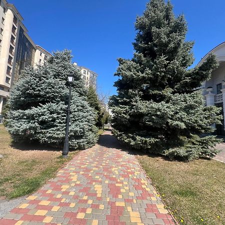 Спальня-Студия С Видом На Море И Парк Odesa Exterior foto